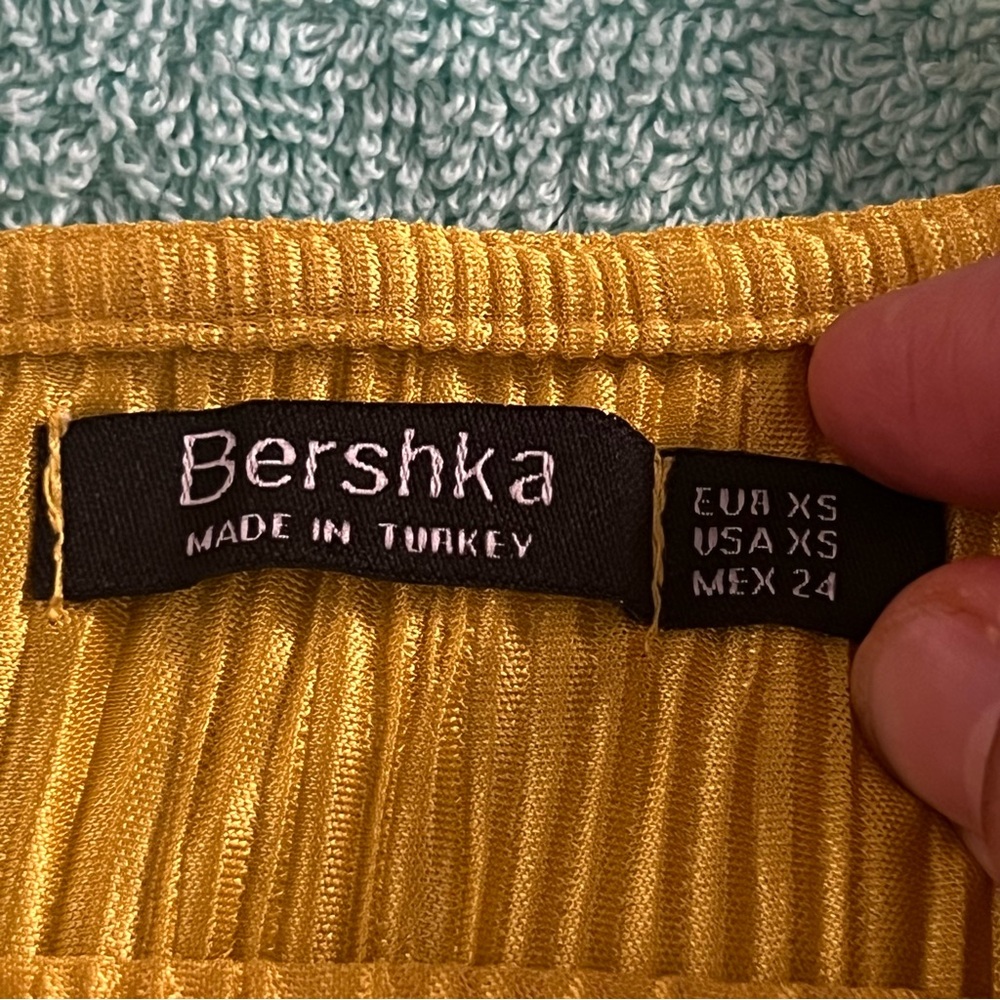 Bershka Mustard Pleated Tank Top - Picture 2 of 6